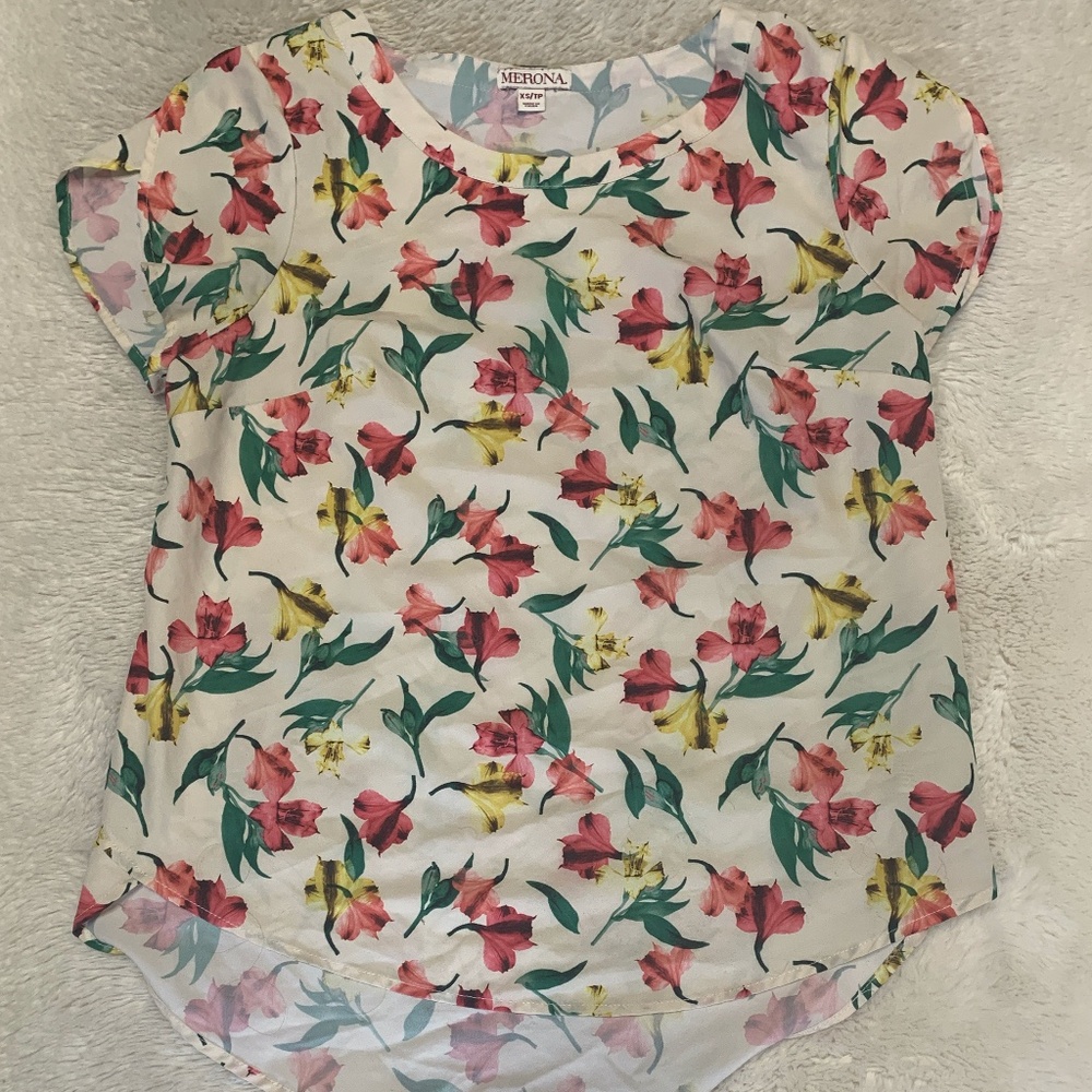 Merona floaty  cream floral blouse short tulip sleeve XS
